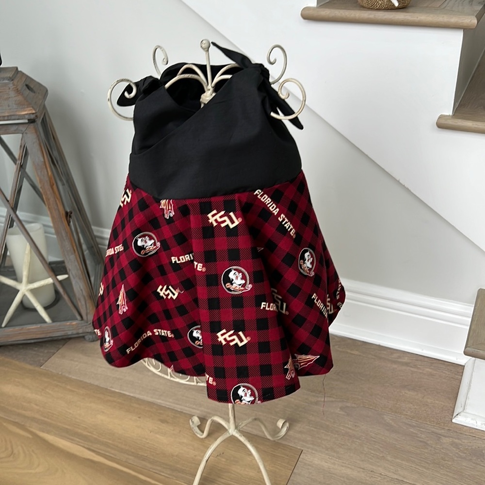 Florida State University infant dress size 9-12 months